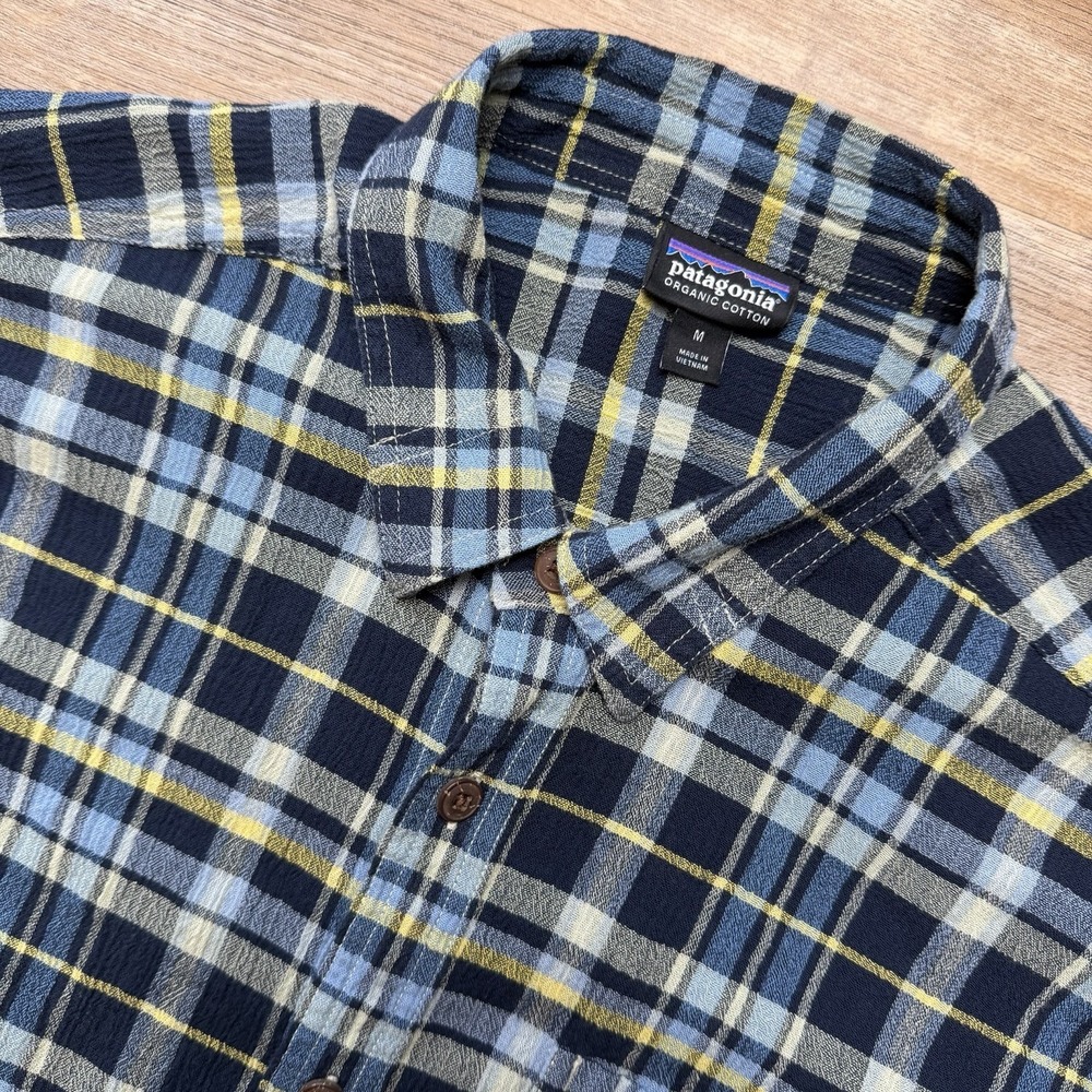 Patagonia Shirt Mens Medium Plaid Organic Cotton Button Up Camp Outdoors Fishing